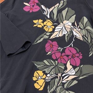 Chico's Black V-Neck Top